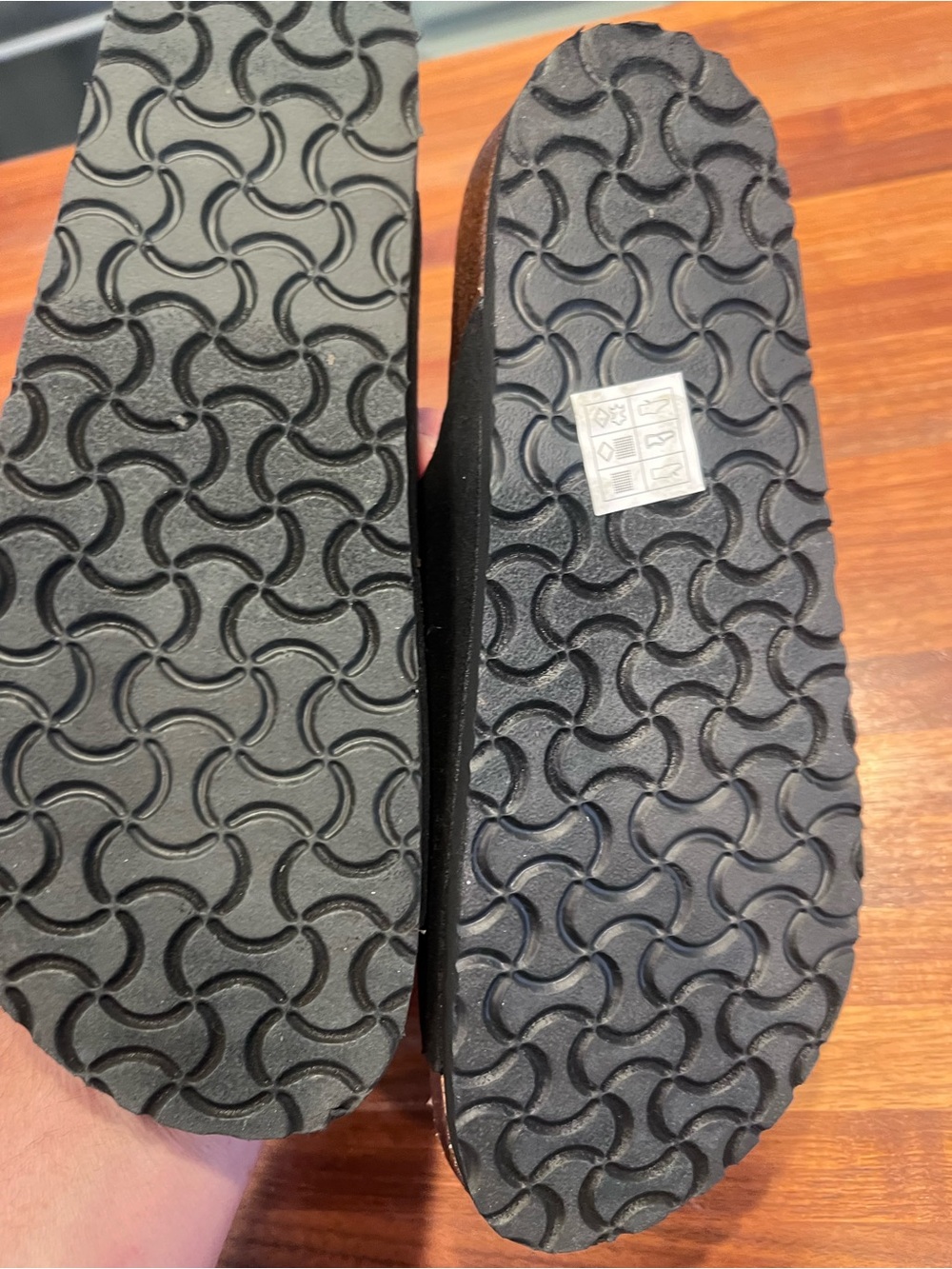 Skechers Black Double-Buckle Luxe Foam Slide Sandals - Size 8 - Picture 3 of 4